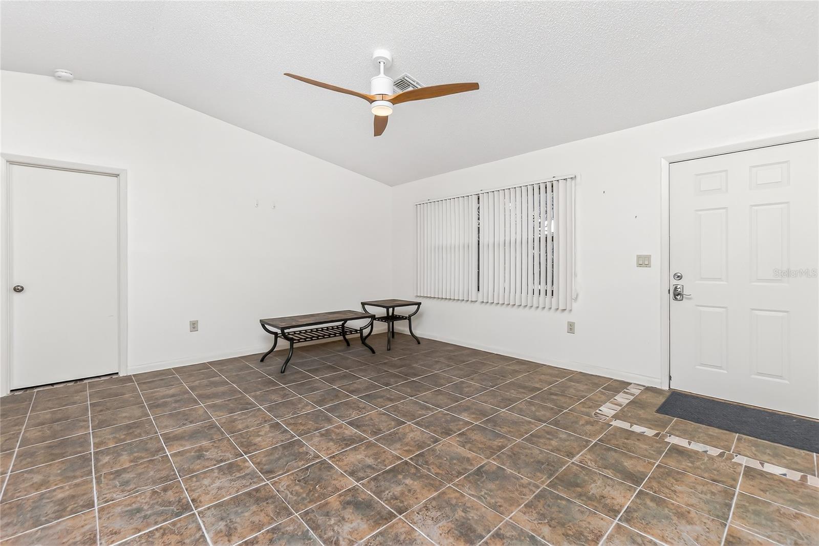 Image 6 of 43 For 9406 Prospect Avenue