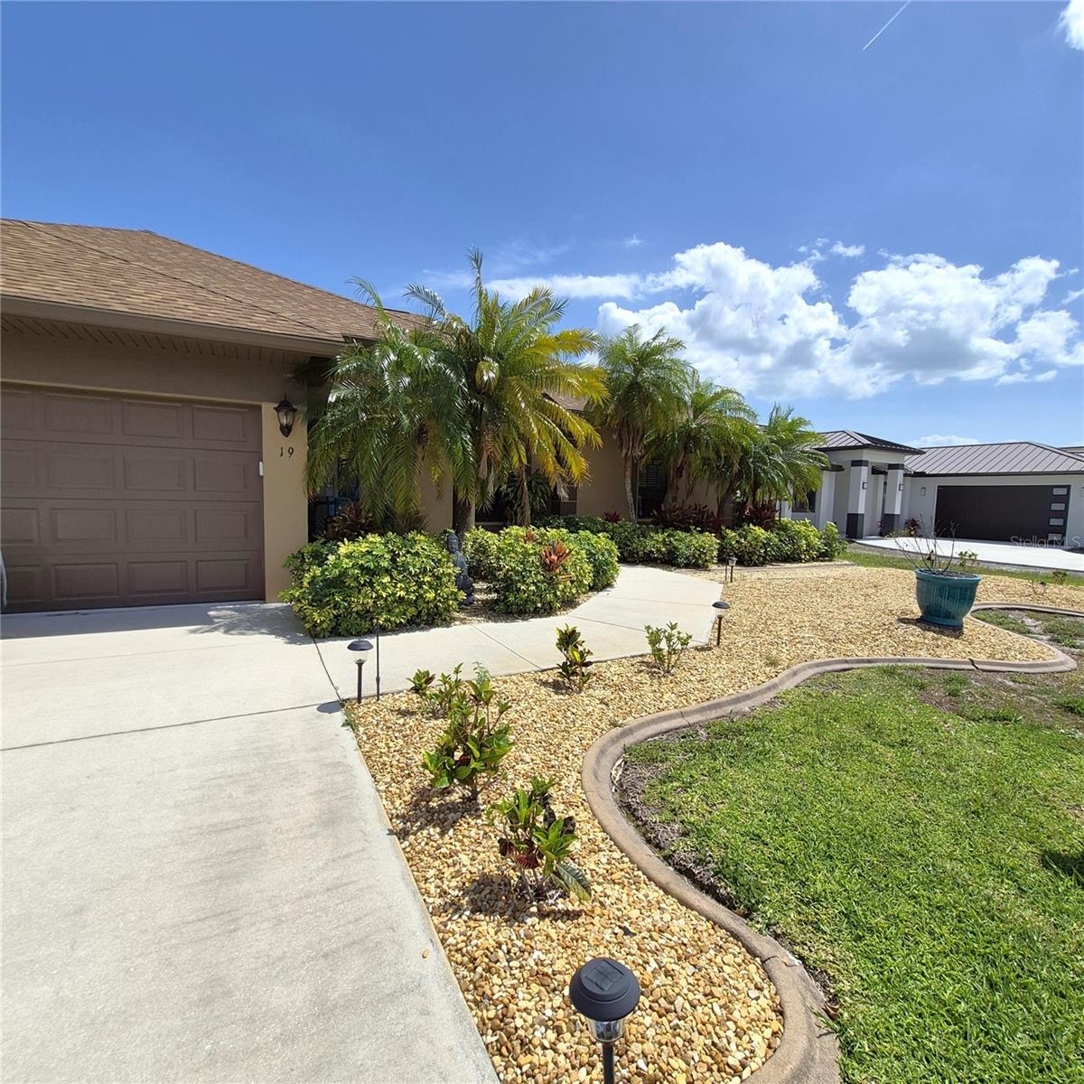 Image 5 of 87 For 19 Medalist Way