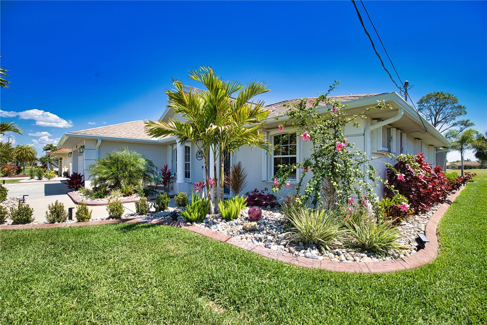 Image 11 of 99 For 22 Medalist Court