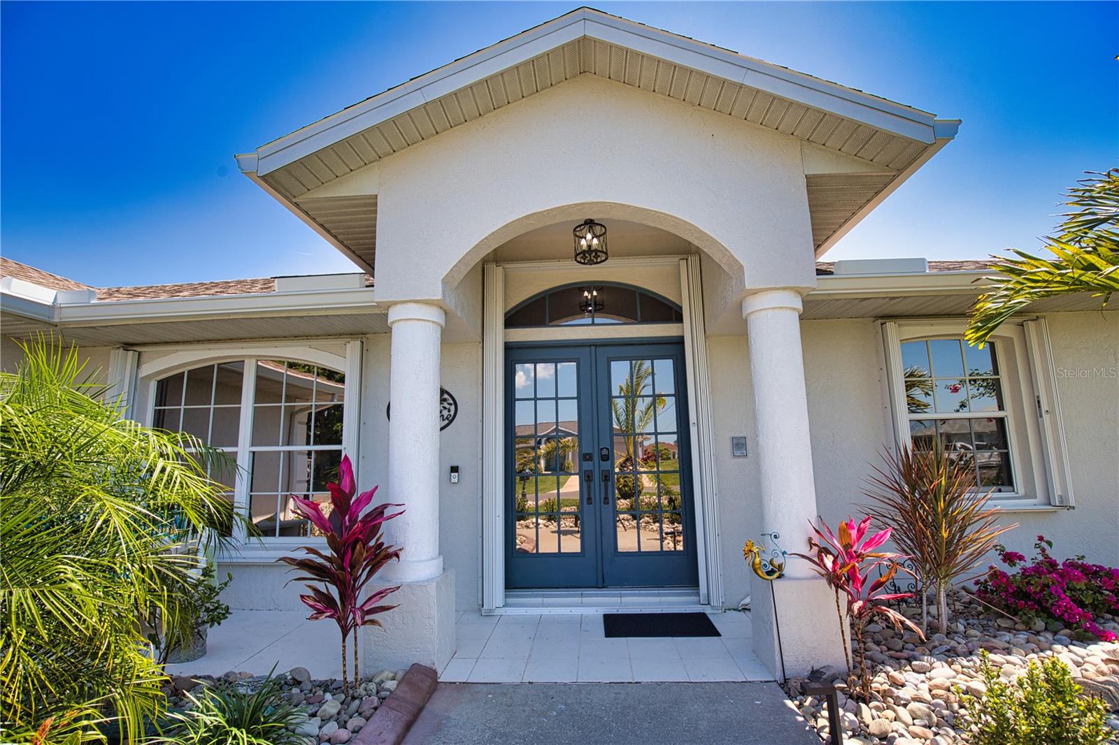 Image 13 of 99 For 22 Medalist Court