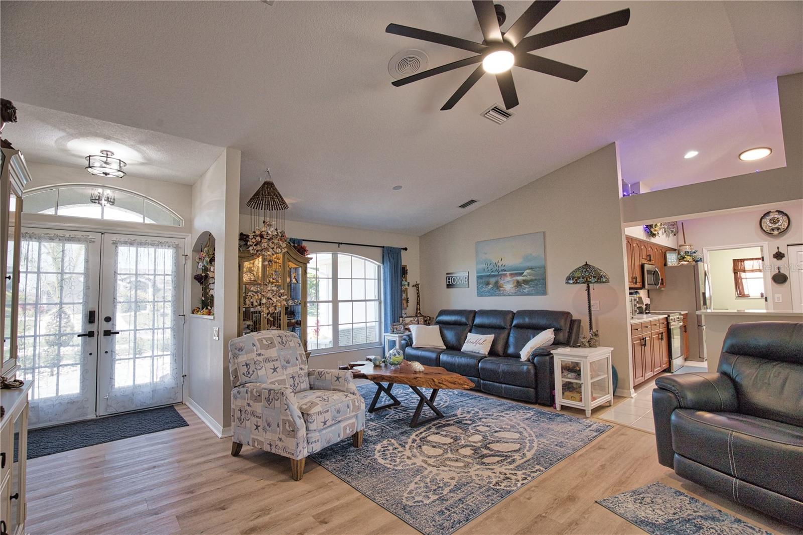 Image 15 of 99 For 22 Medalist Court