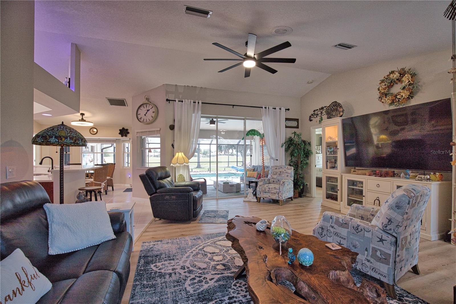 Image 21 of 99 For 22 Medalist Court