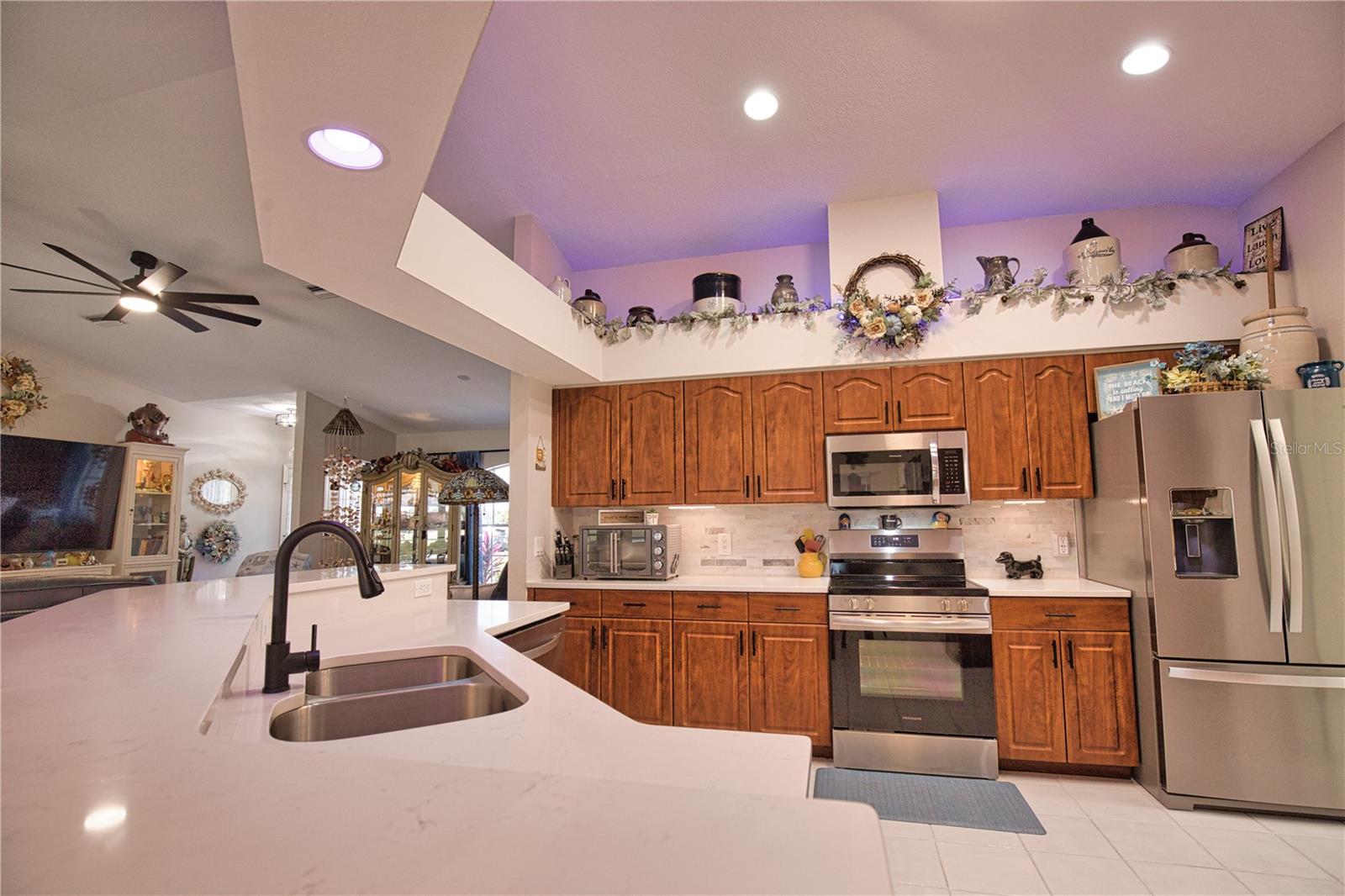 Image 28 of 99 For 22 Medalist Court