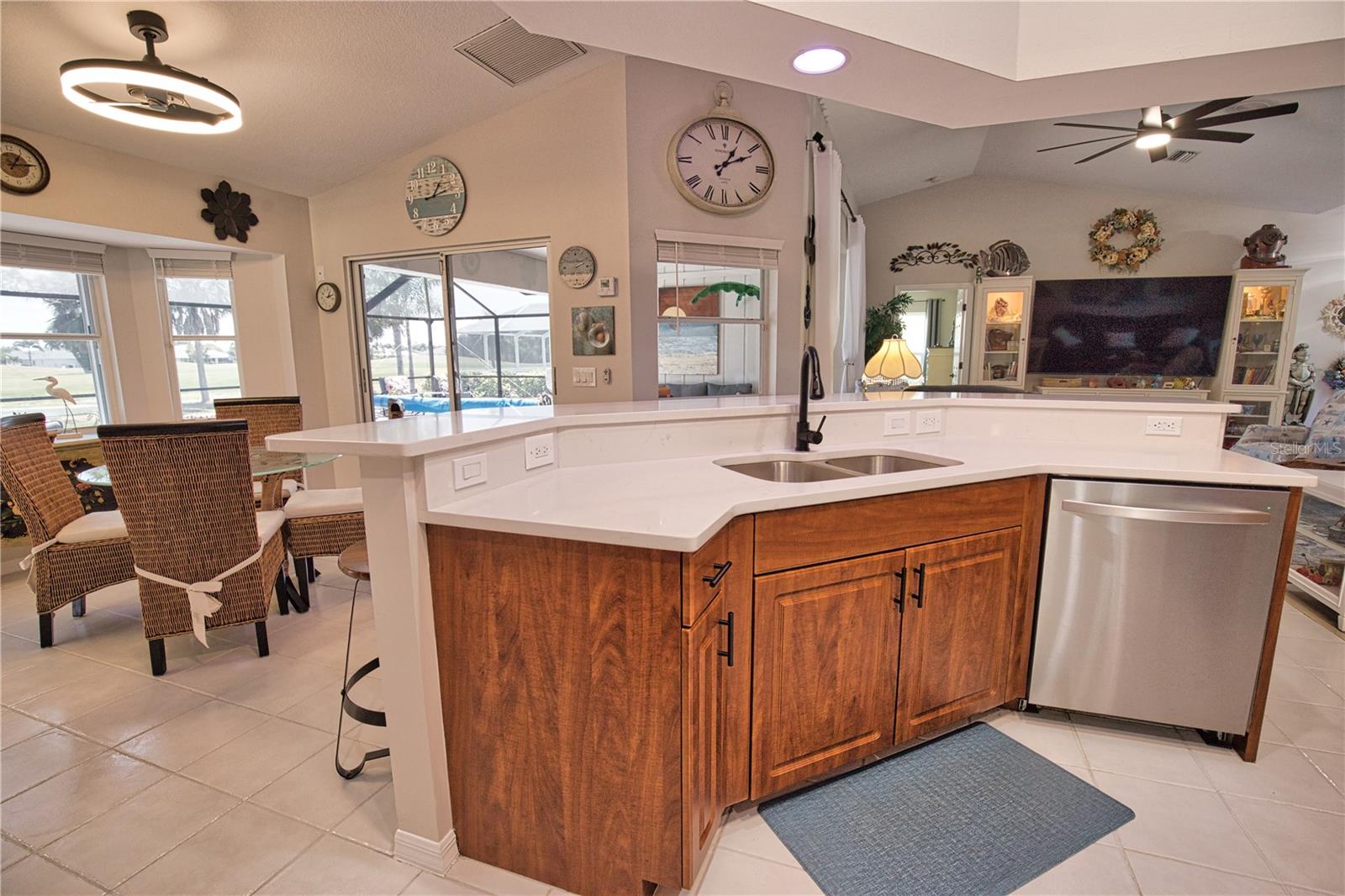 Image 32 of 99 For 22 Medalist Court