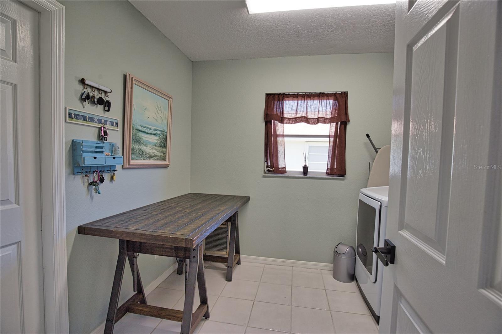 Image 34 of 99 For 22 Medalist Court