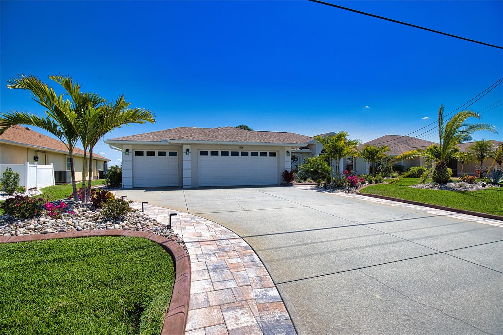 Image 5 of 99 For 22 Medalist Court