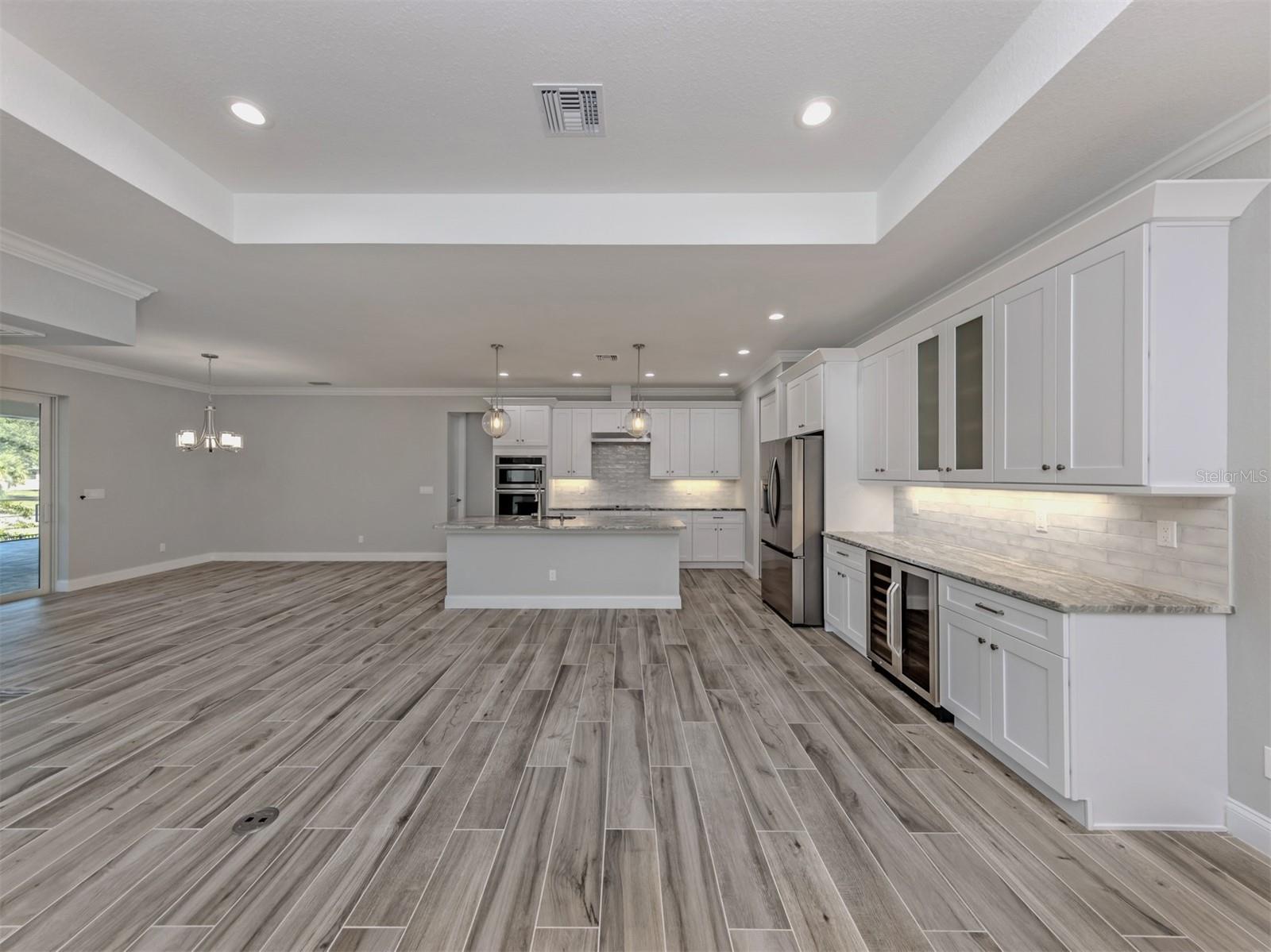 Image 3 of 40 For 3423 Knox Terrace