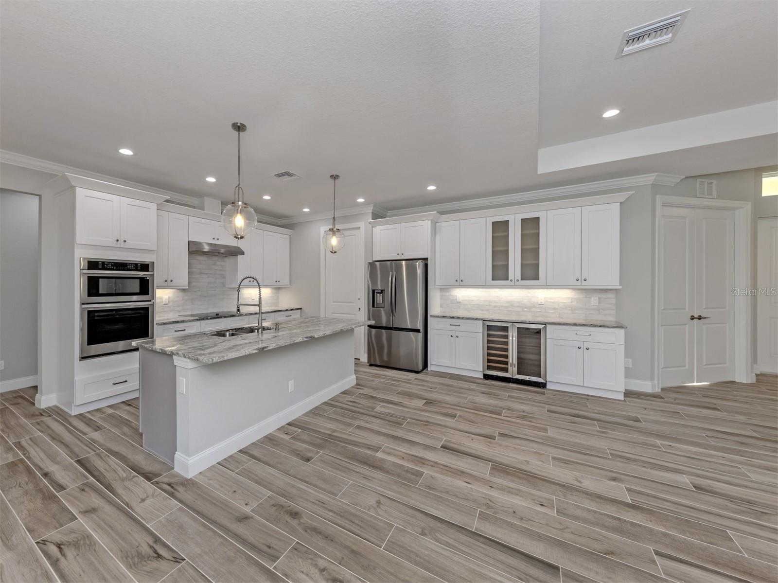 Image 32 of 40 For 3423 Knox Terrace