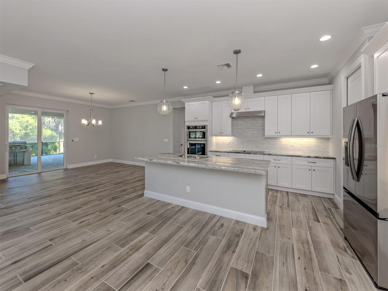 Image 5 of 40 For 3423 Knox Terrace