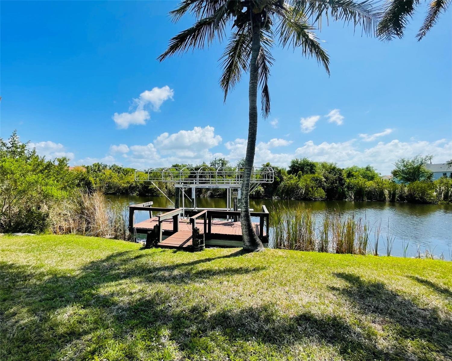 Image 17 of 19 For 9532 Galaxie Circle