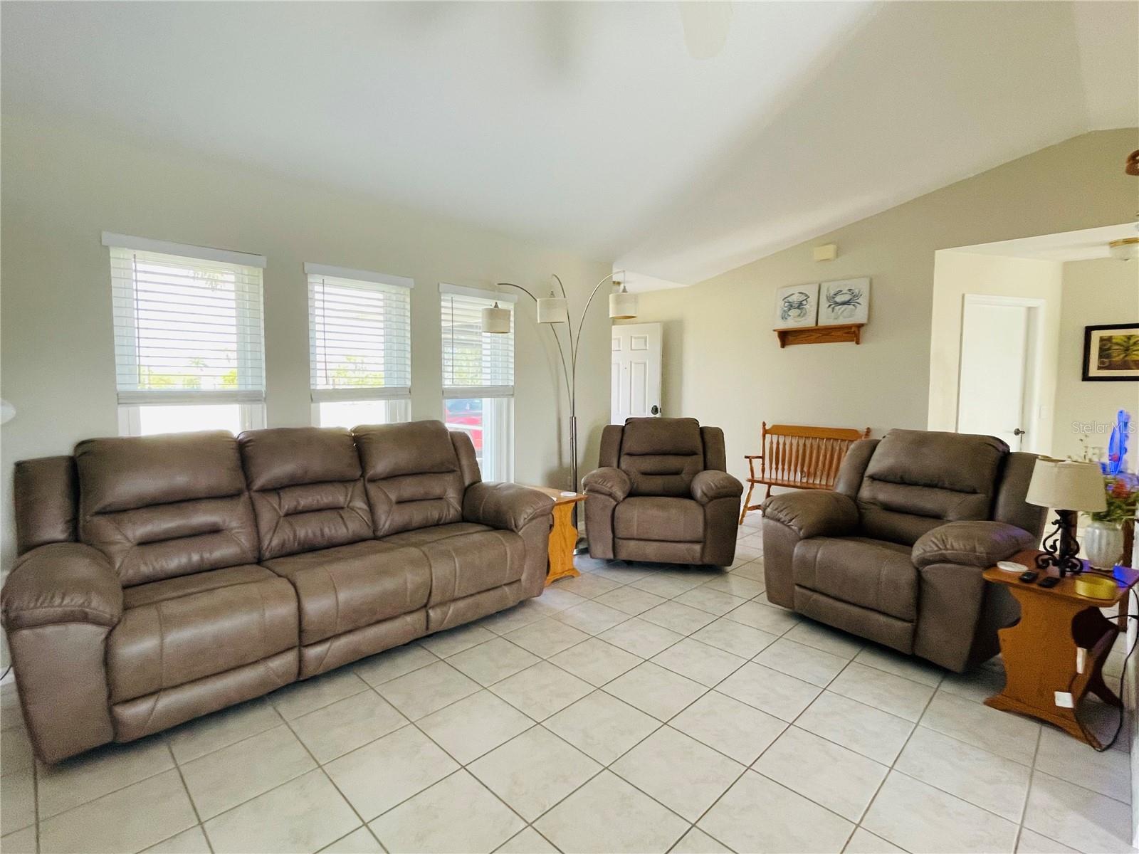 Image 4 of 19 For 9532 Galaxie Circle