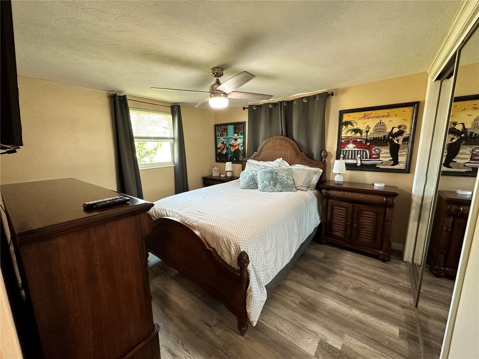 Image 14 of 30 For 50 Euclid Avenue