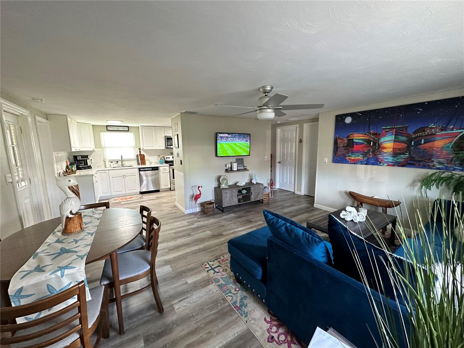 Image 4 of 30 For 50 Euclid Avenue