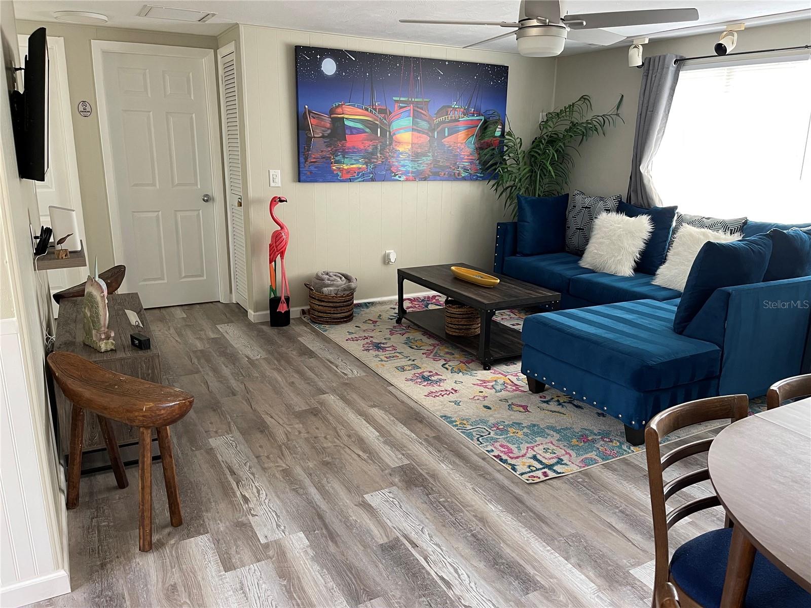 Image 5 of 30 For 50 Euclid Avenue