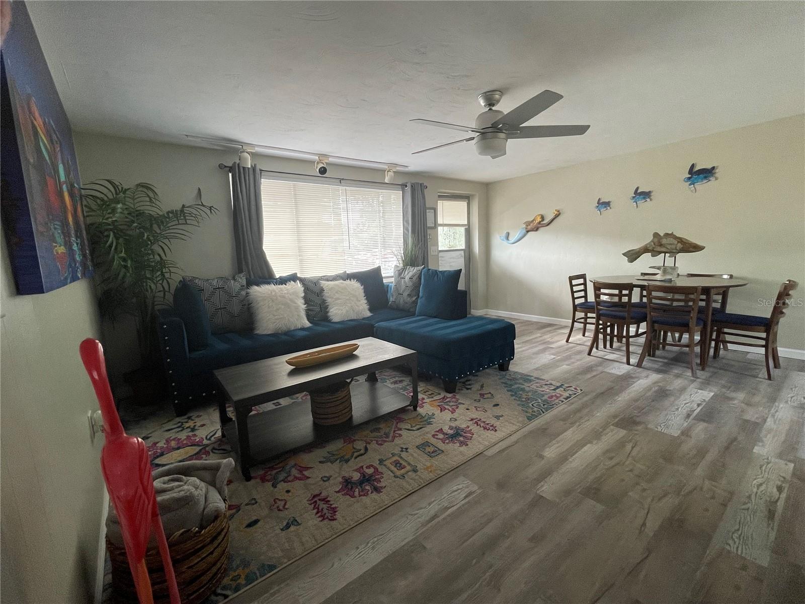 Image 9 of 30 For 50 Euclid Avenue