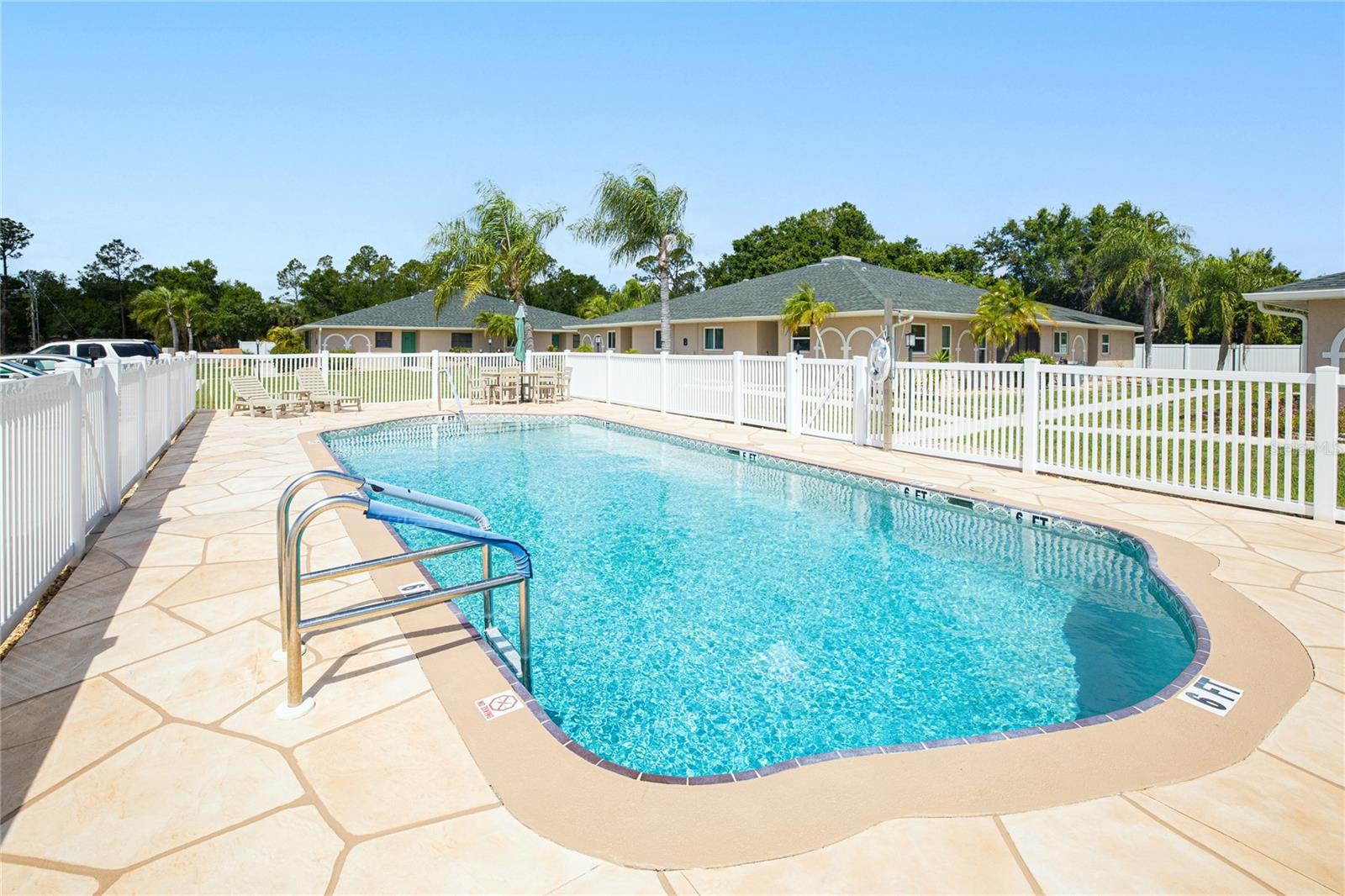 Image 28 of 33 For 24540 Harborview Road D3