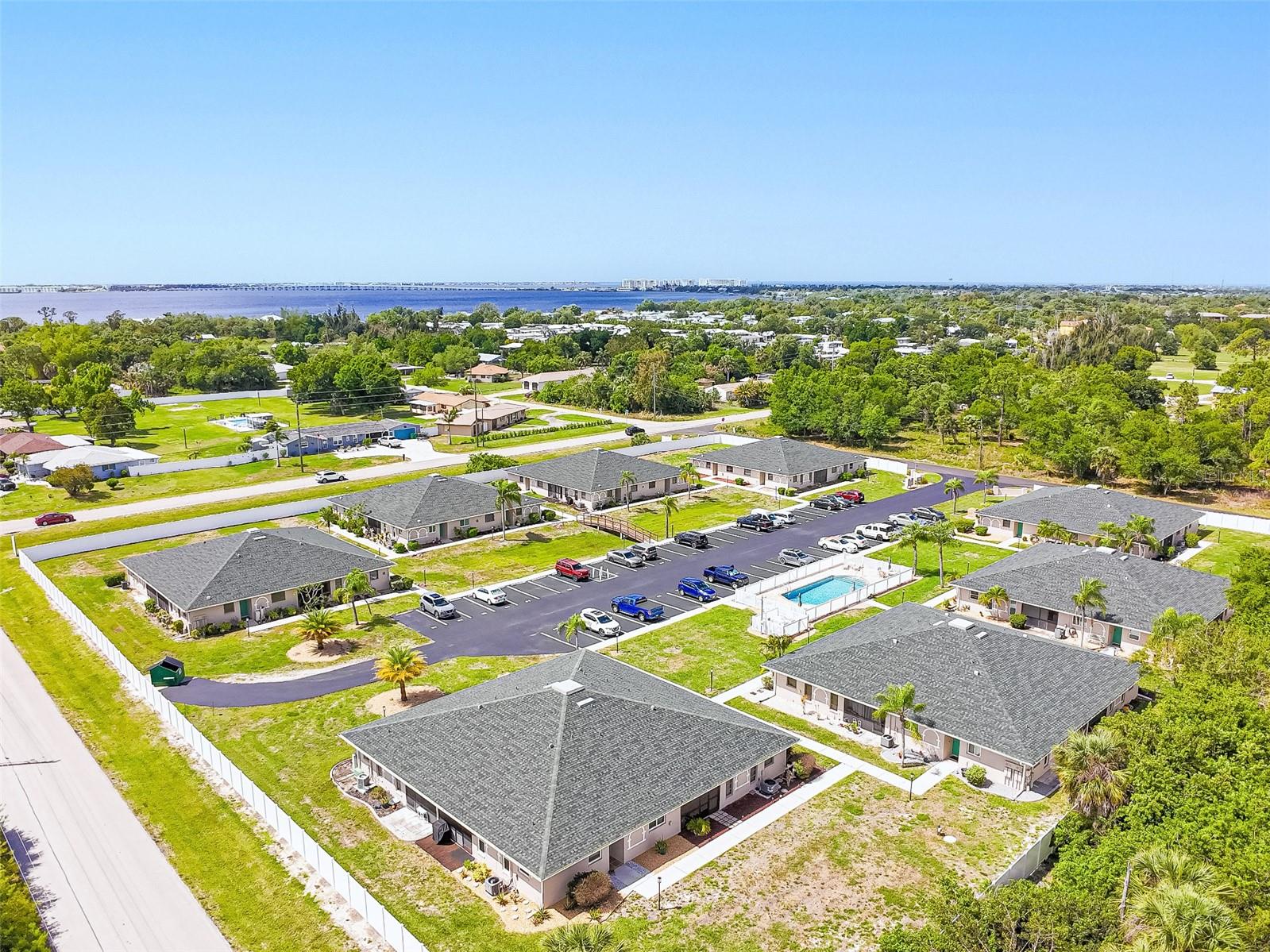 Image 31 of 33 For 24540 Harborview Road D3