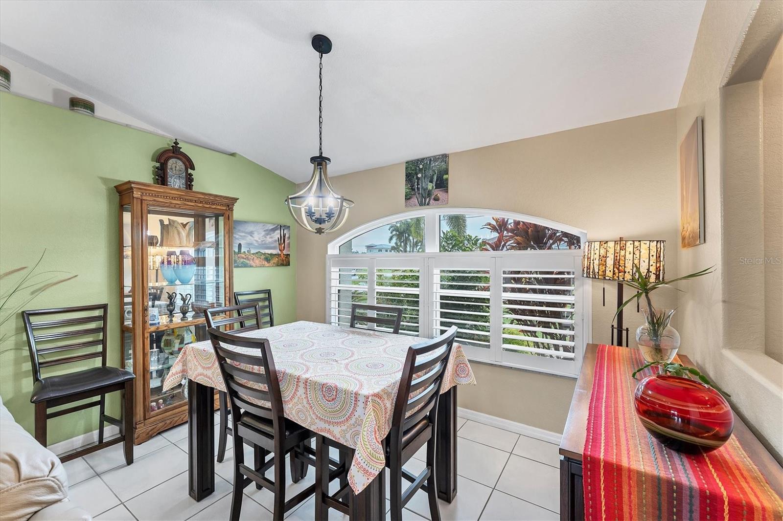 Image 17 of 42 For 2555 Dixon Terrace