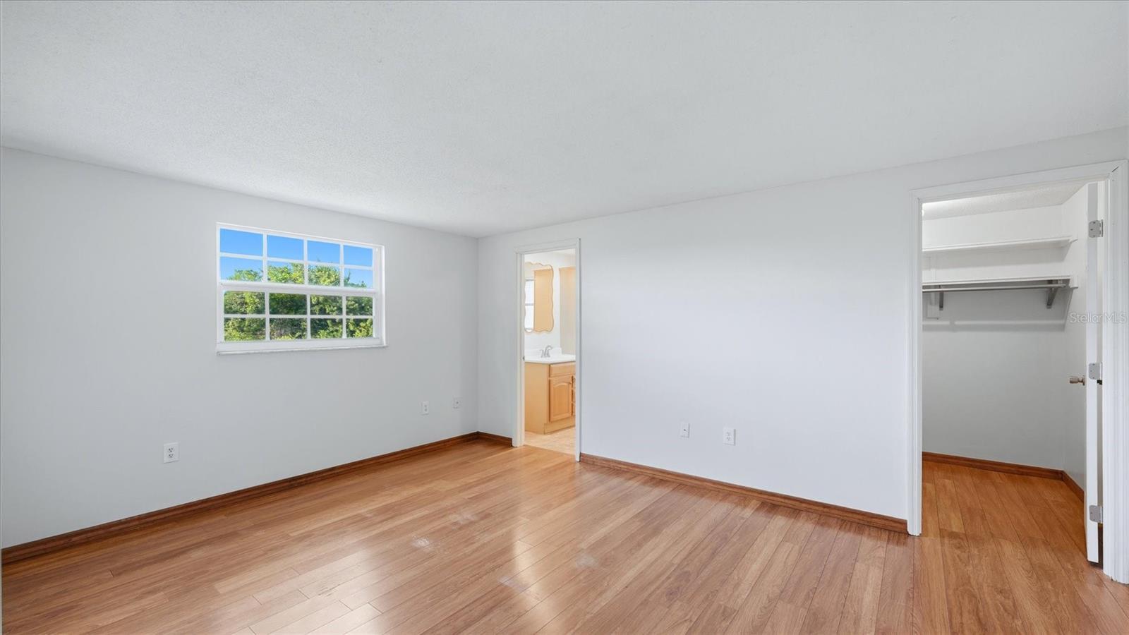 Image 14 of 29 For 3328 Beacon Drive