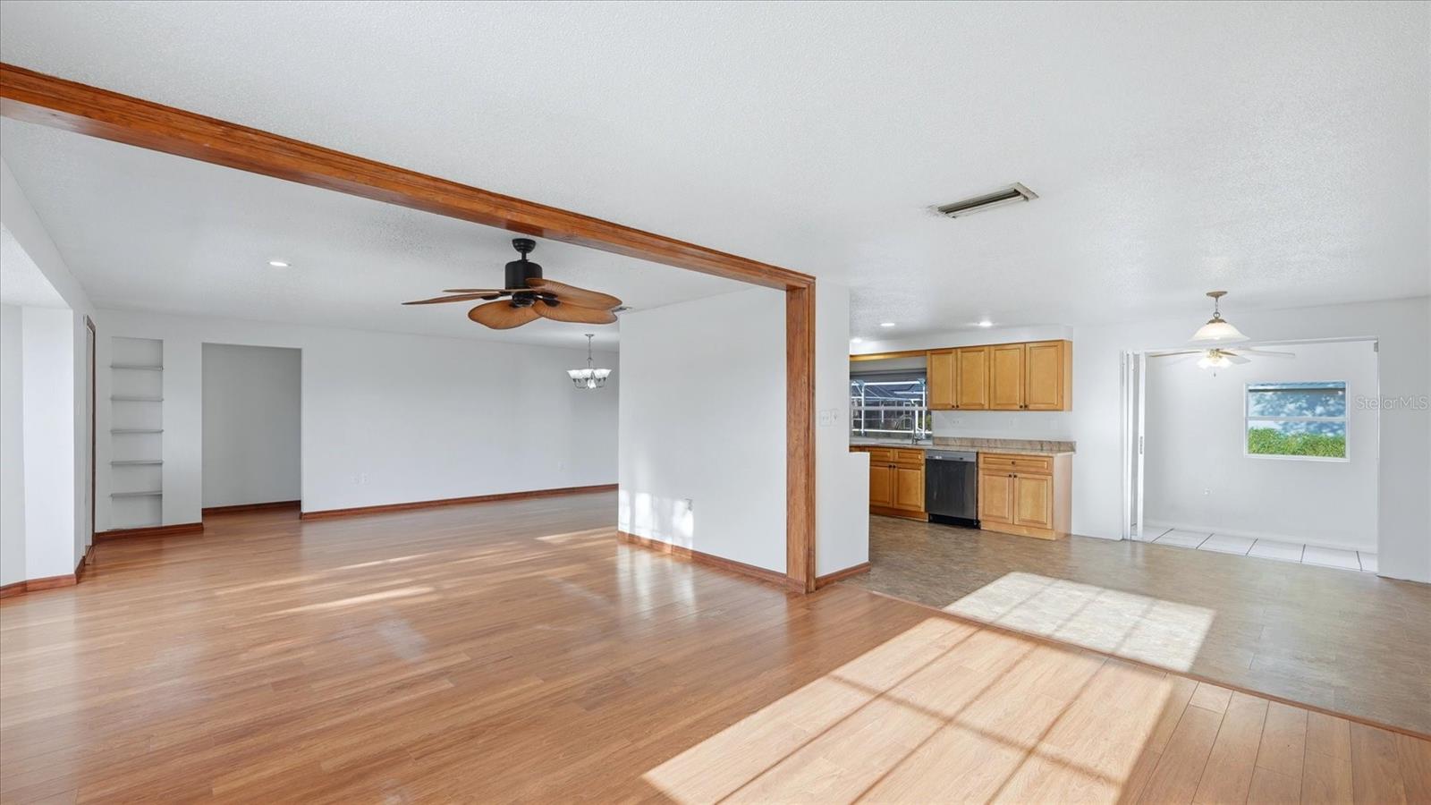 Image 5 of 29 For 3328 Beacon Drive