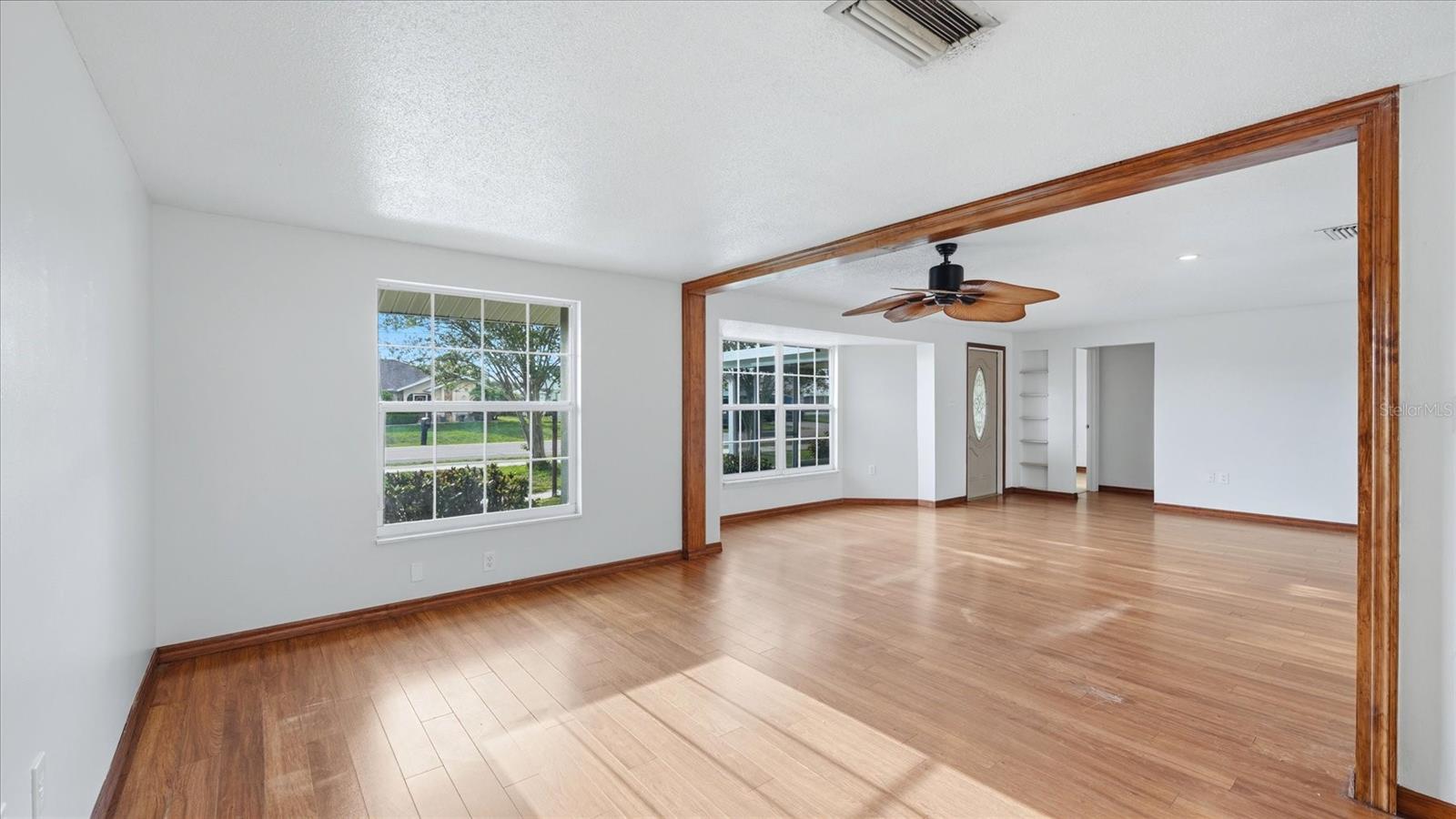 Image 6 of 29 For 3328 Beacon Drive