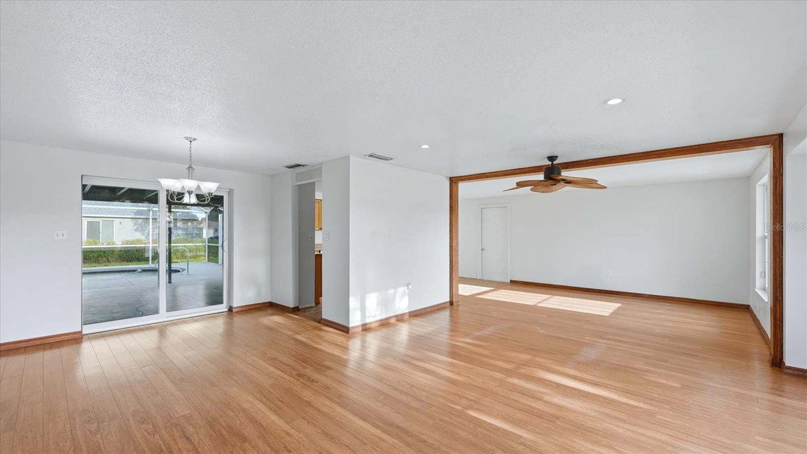 Image 7 of 29 For 3328 Beacon Drive