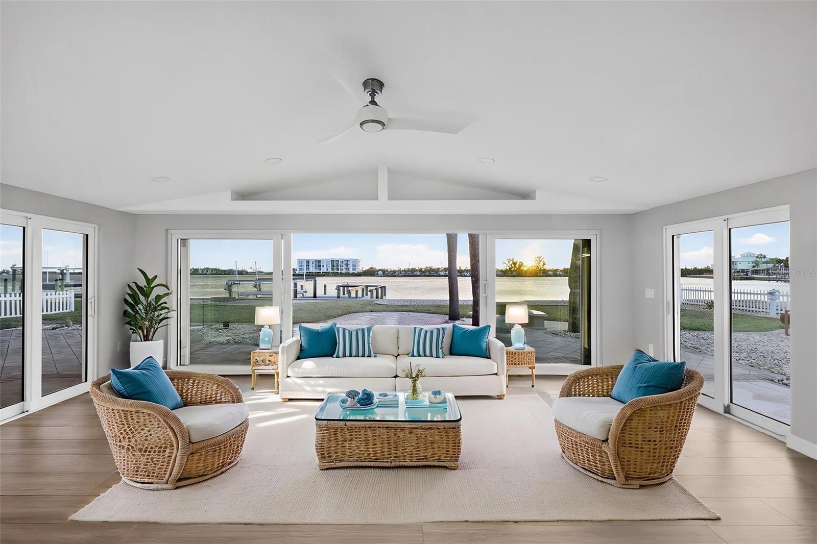 Image 10 of 70 For 1424 Lemon Bay Drive