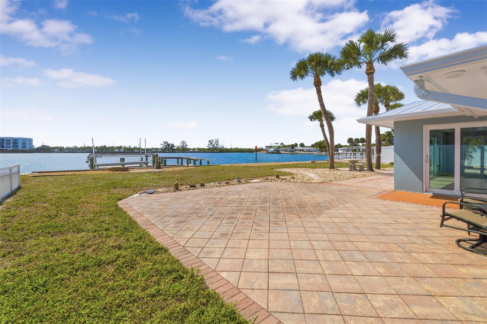 Image 24 of 70 For 1424 Lemon Bay Drive