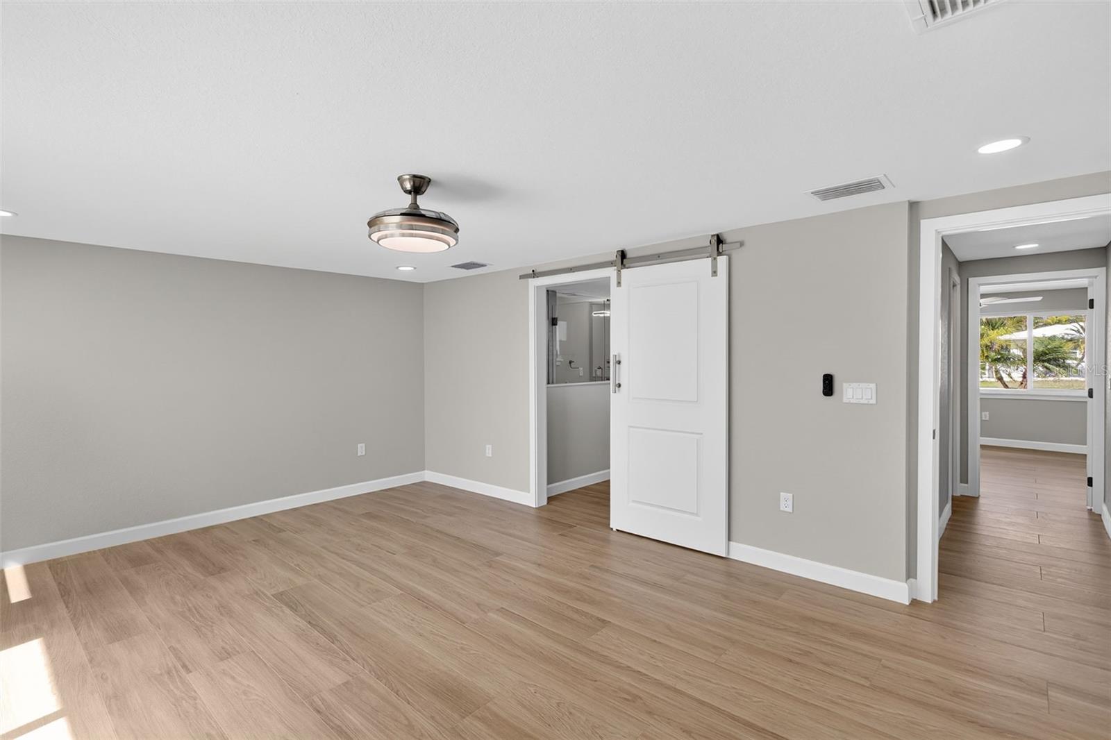 Image 35 of 70 For 1424 Lemon Bay Drive