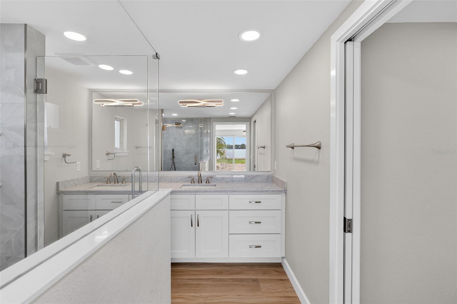 Image 36 of 70 For 1424 Lemon Bay Drive