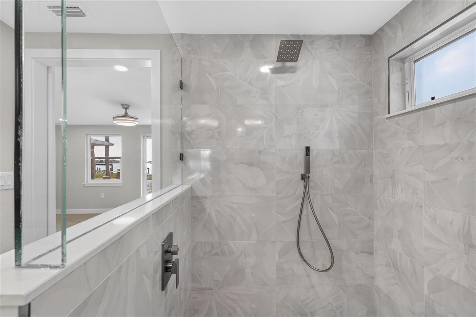 Image 39 of 70 For 1424 Lemon Bay Drive