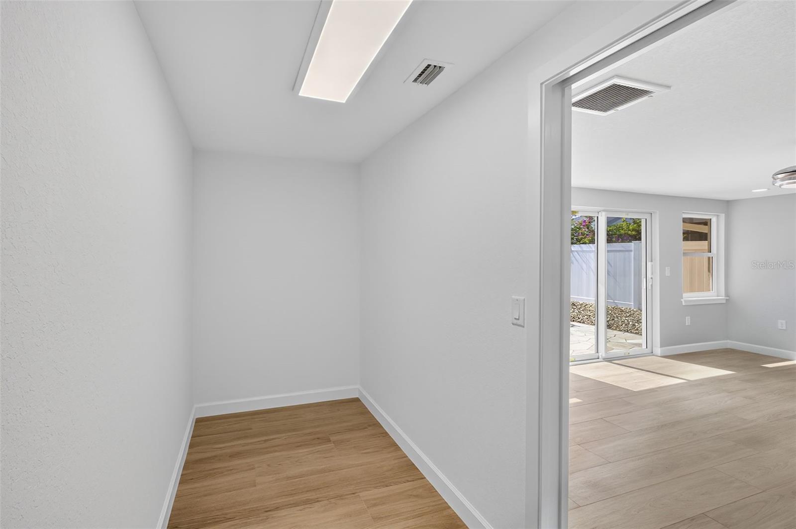 Image 41 of 70 For 1424 Lemon Bay Drive