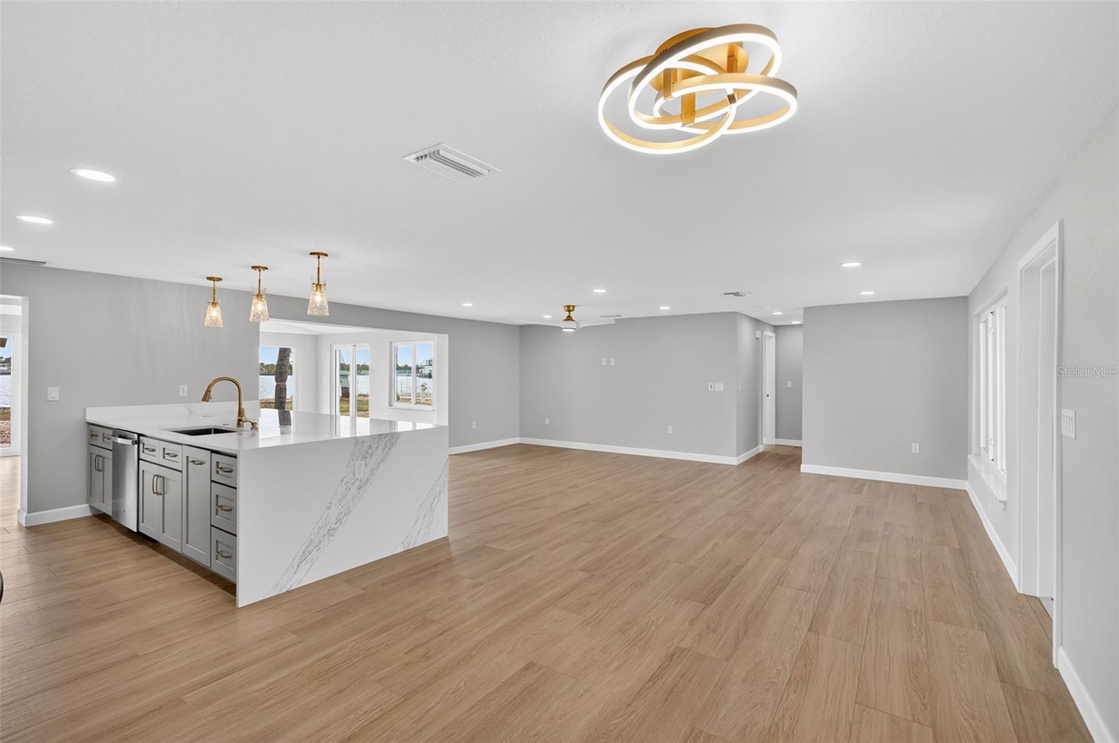 Image 7 of 70 For 1424 Lemon Bay Drive