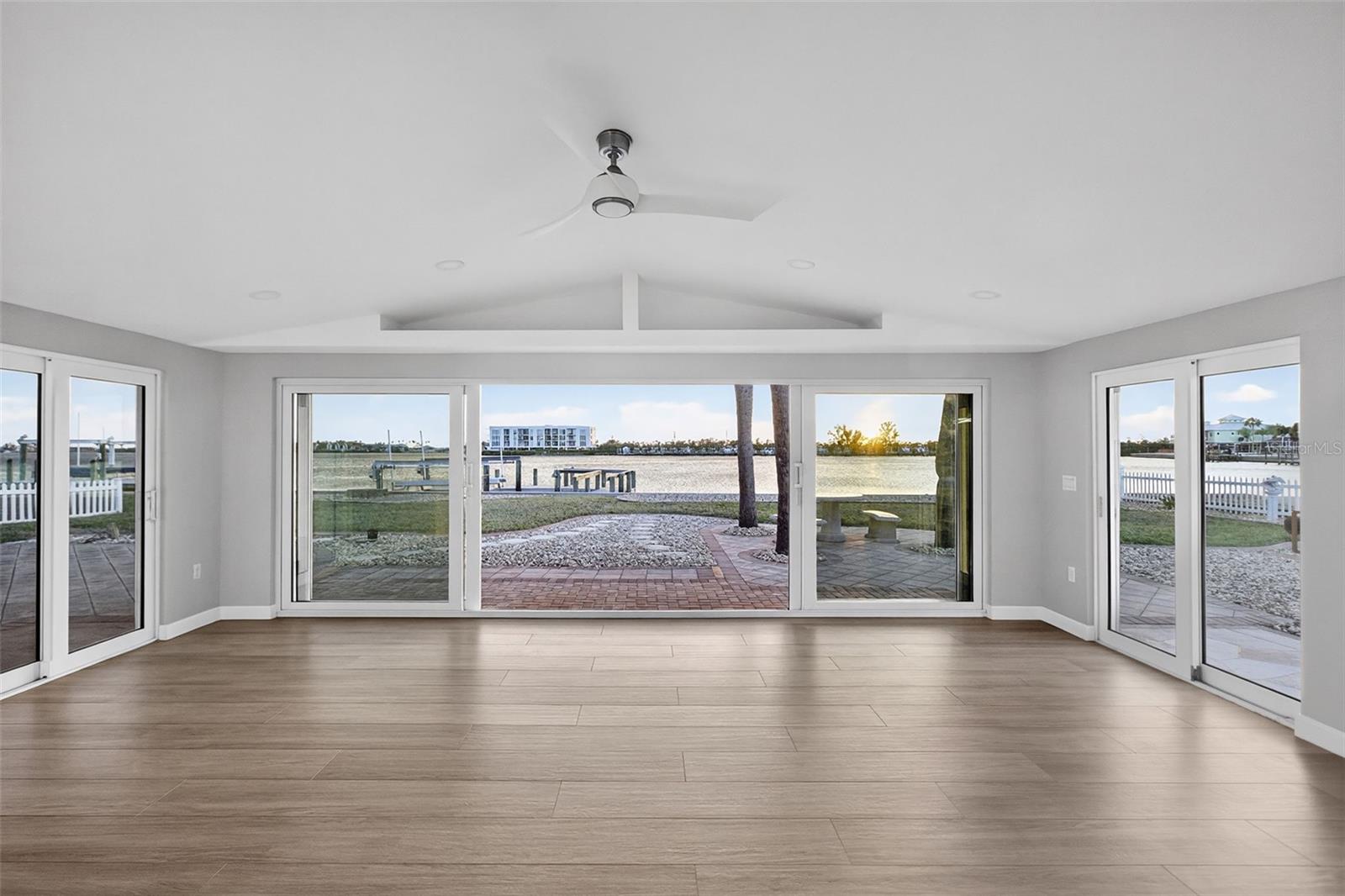 Image 9 of 70 For 1424 Lemon Bay Drive