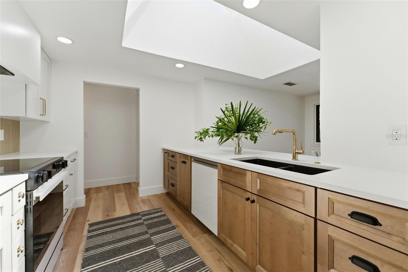 Image 11 of 53 For 1155 Forest Drive