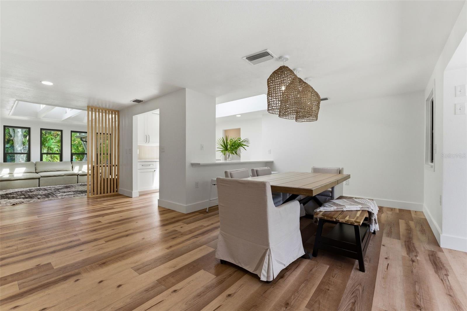 Image 17 of 53 For 1155 Forest Drive