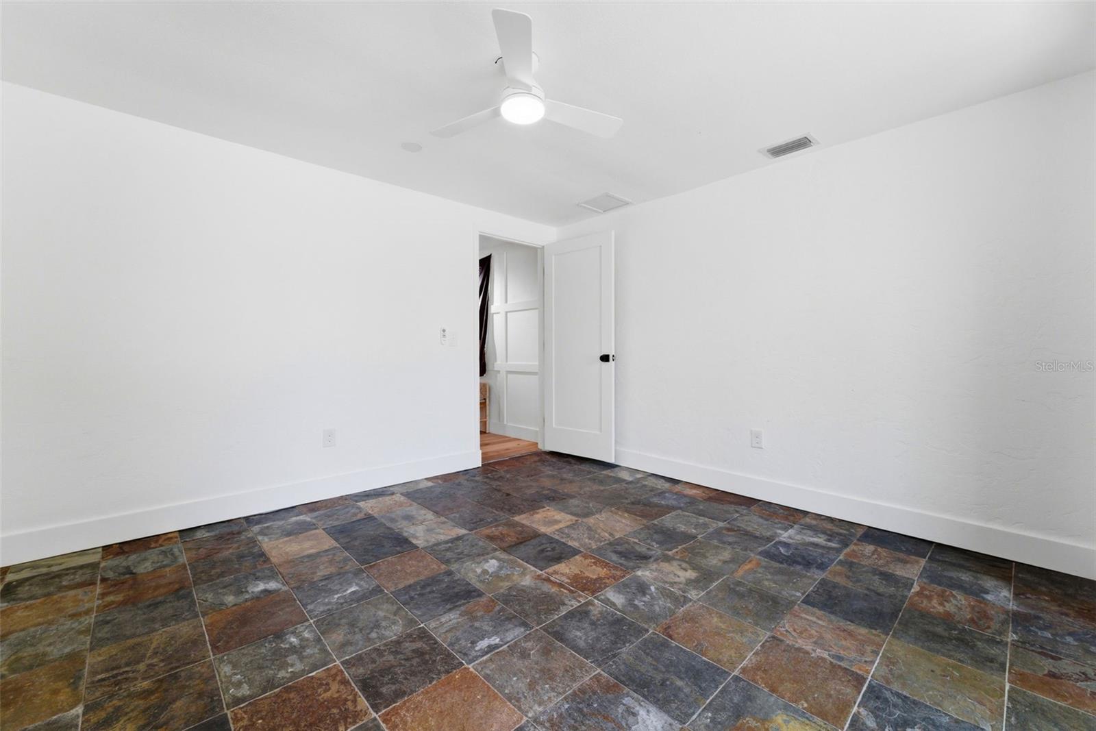 Image 27 of 53 For 1155 Forest Drive