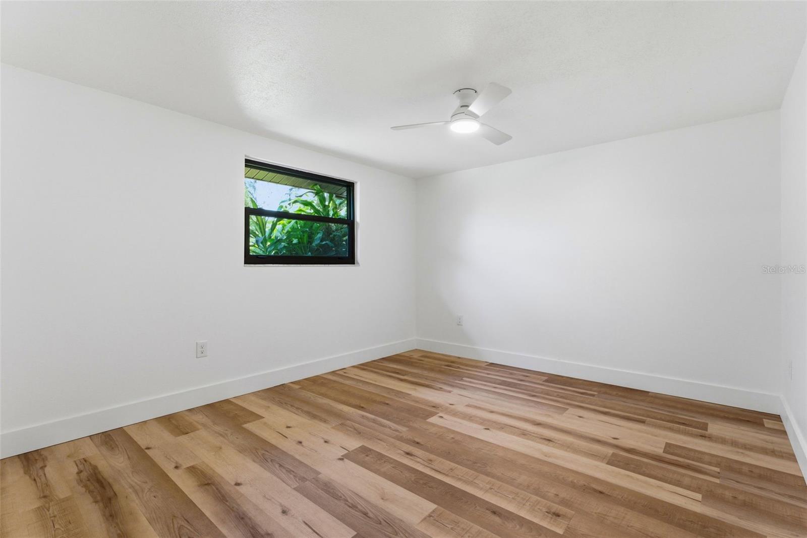 Image 29 of 53 For 1155 Forest Drive