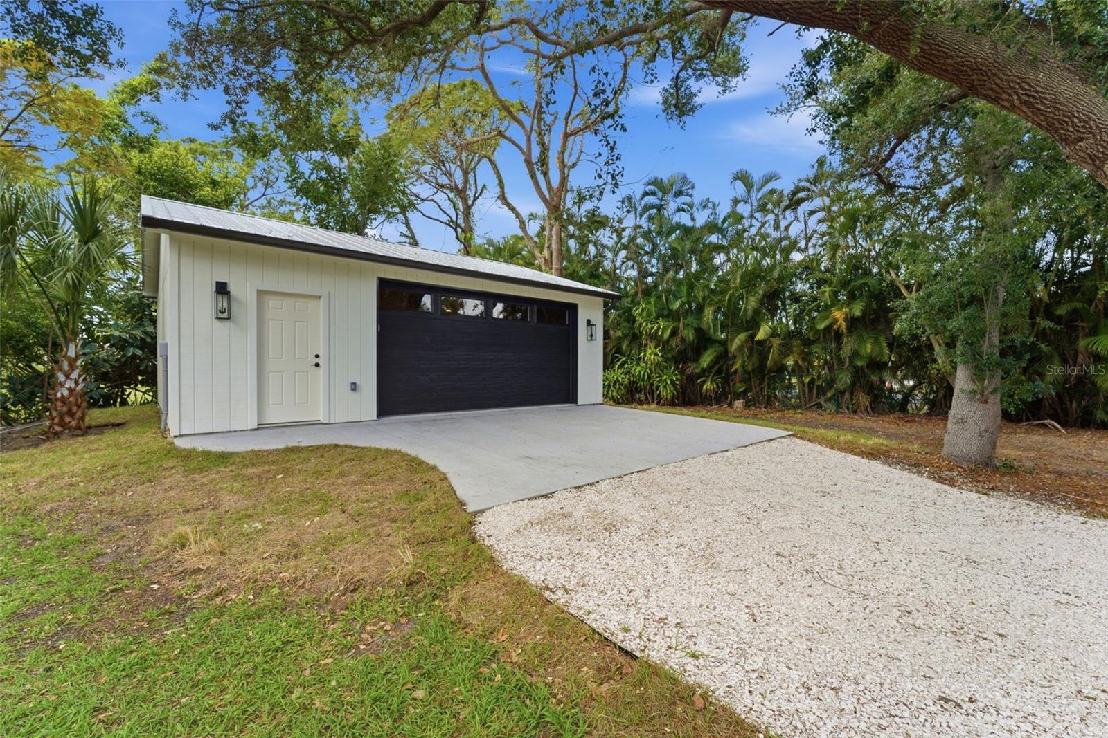 Image 45 of 53 For 1155 Forest Drive