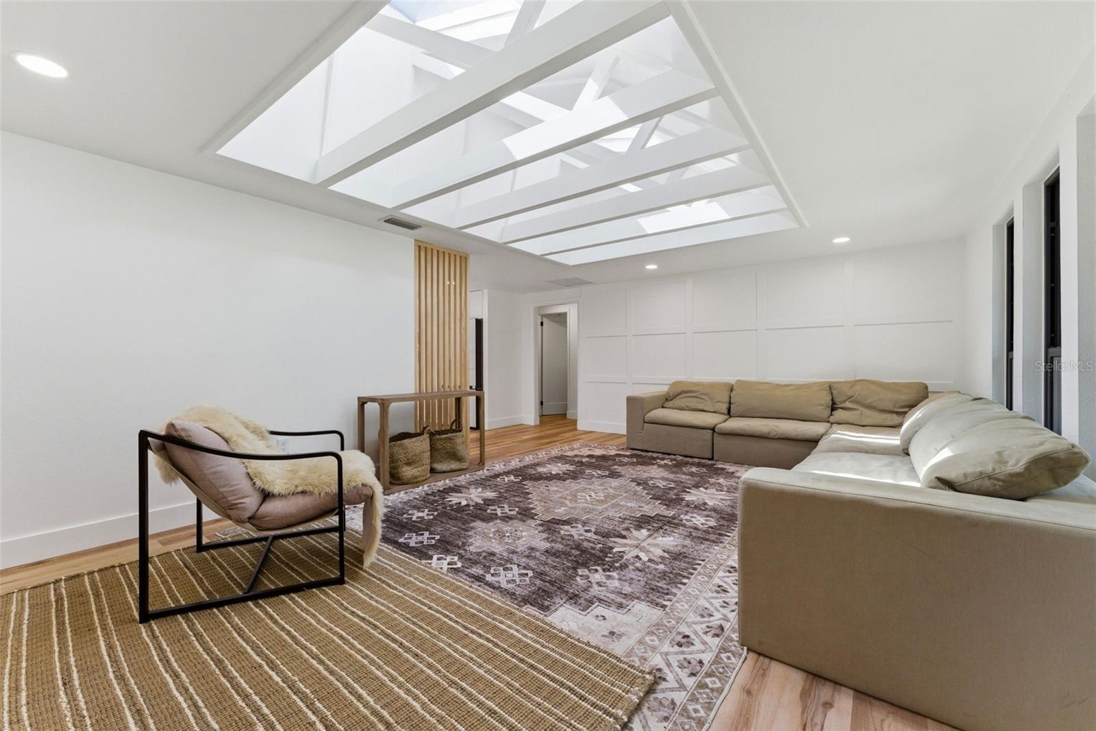 Image 5 of 53 For 1155 Forest Drive