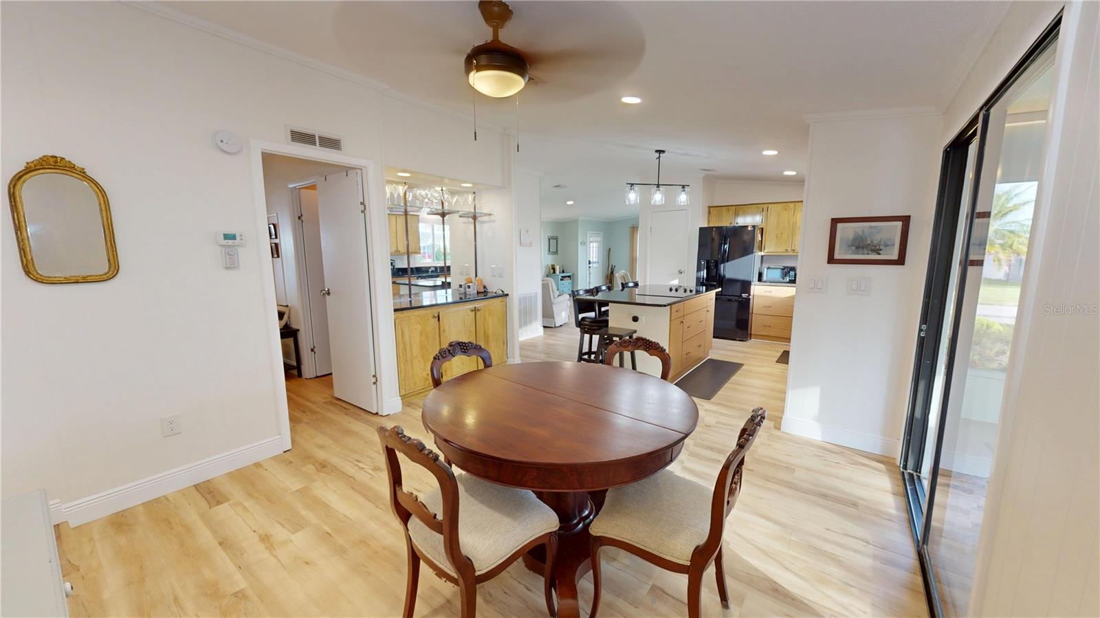 Image 11 of 37 For 817 Seabrook Drive