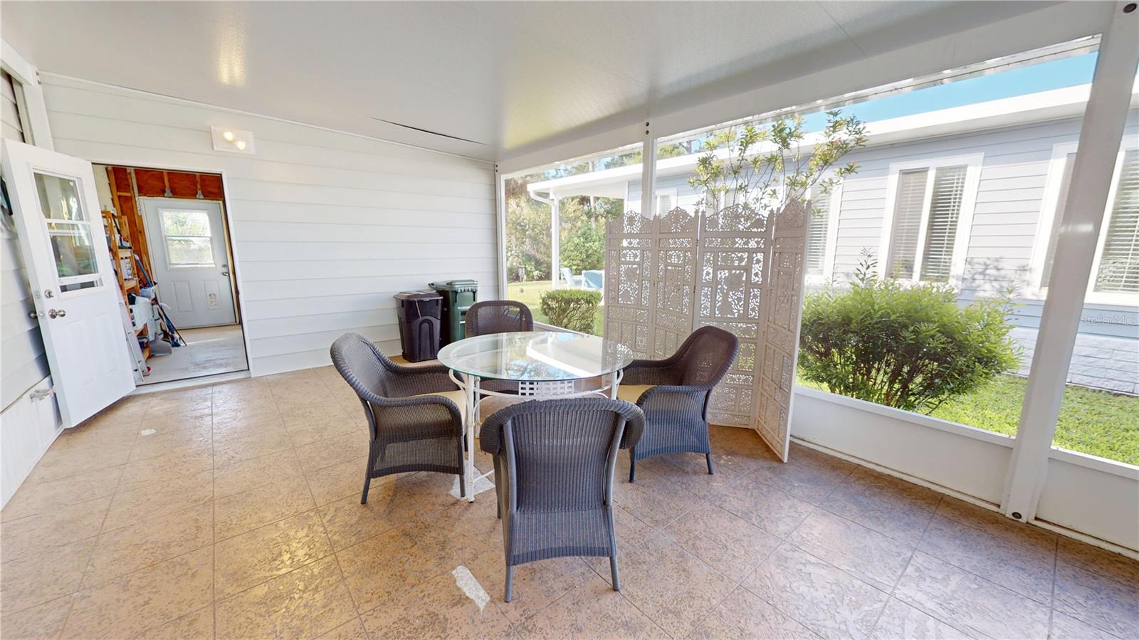 Image 13 of 37 For 817 Seabrook Drive