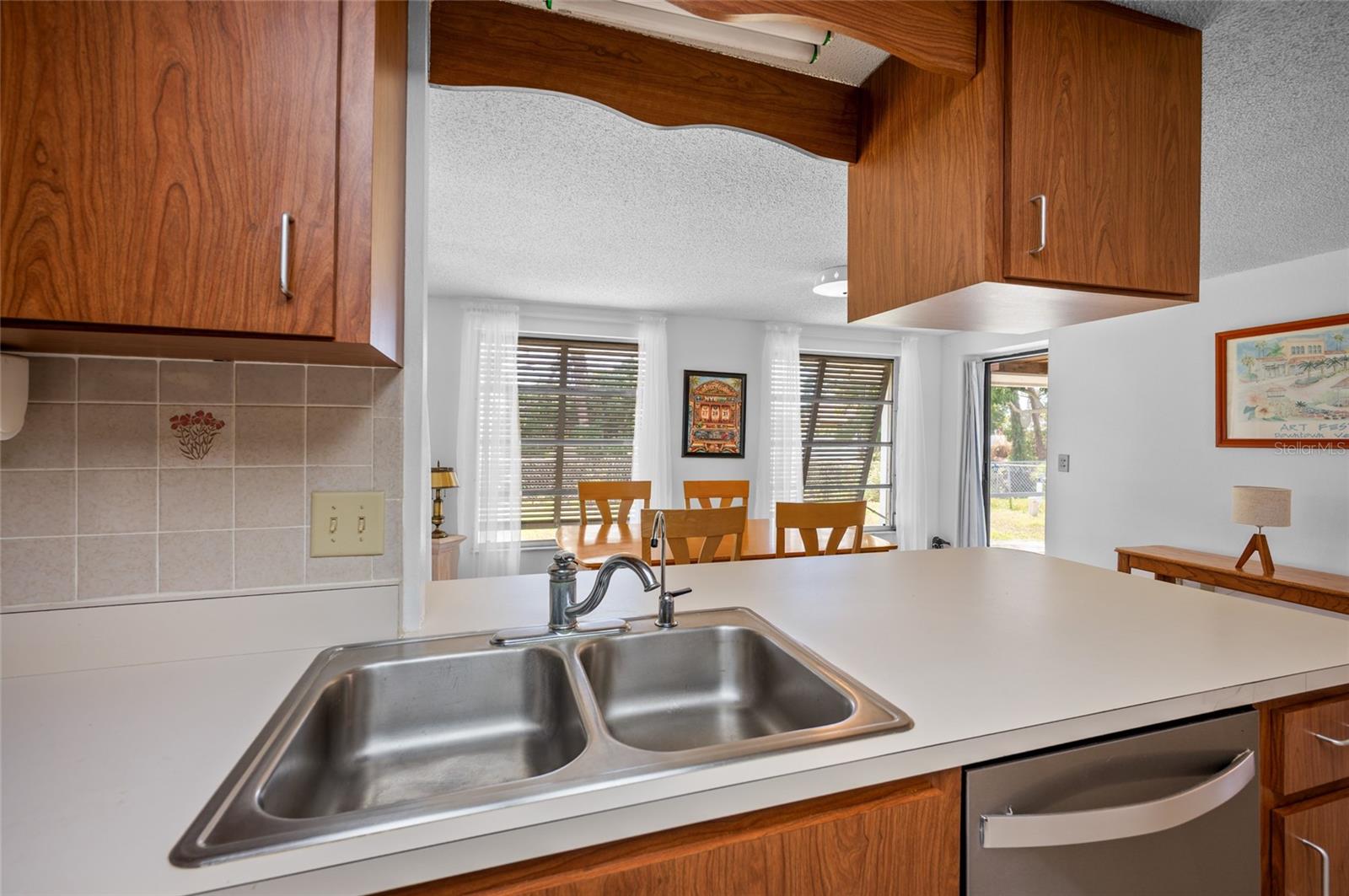 Image 26 of 40 For 901 Ponderosa Road