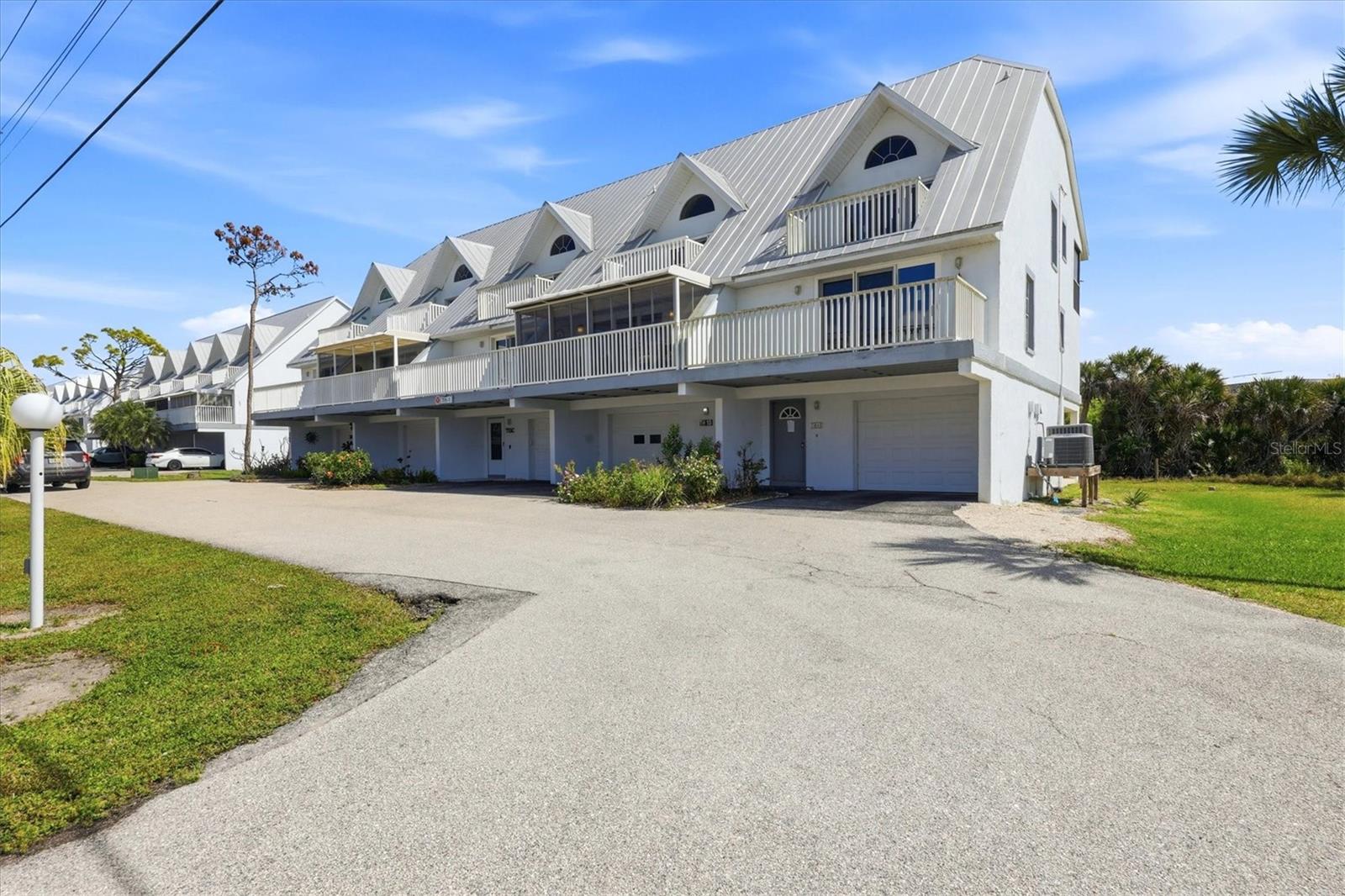 Image 33 of 51 For 6800 Placida Road Th4