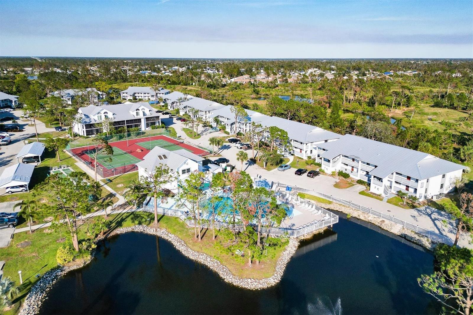 Image 44 of 51 For 6800 Placida Road Th4