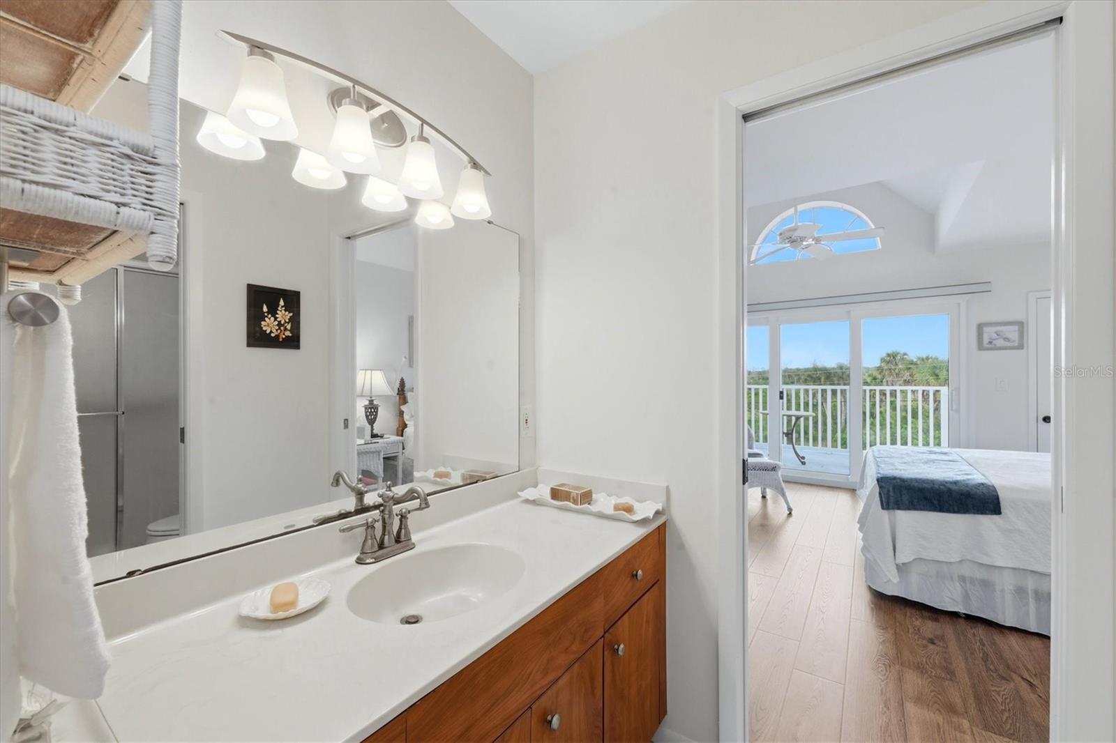 Image 6 of 51 For 6800 Placida Road Th4