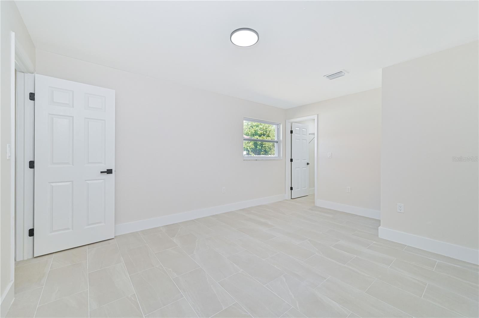 Image 12 of 40 For 115 24th Avenue A&b