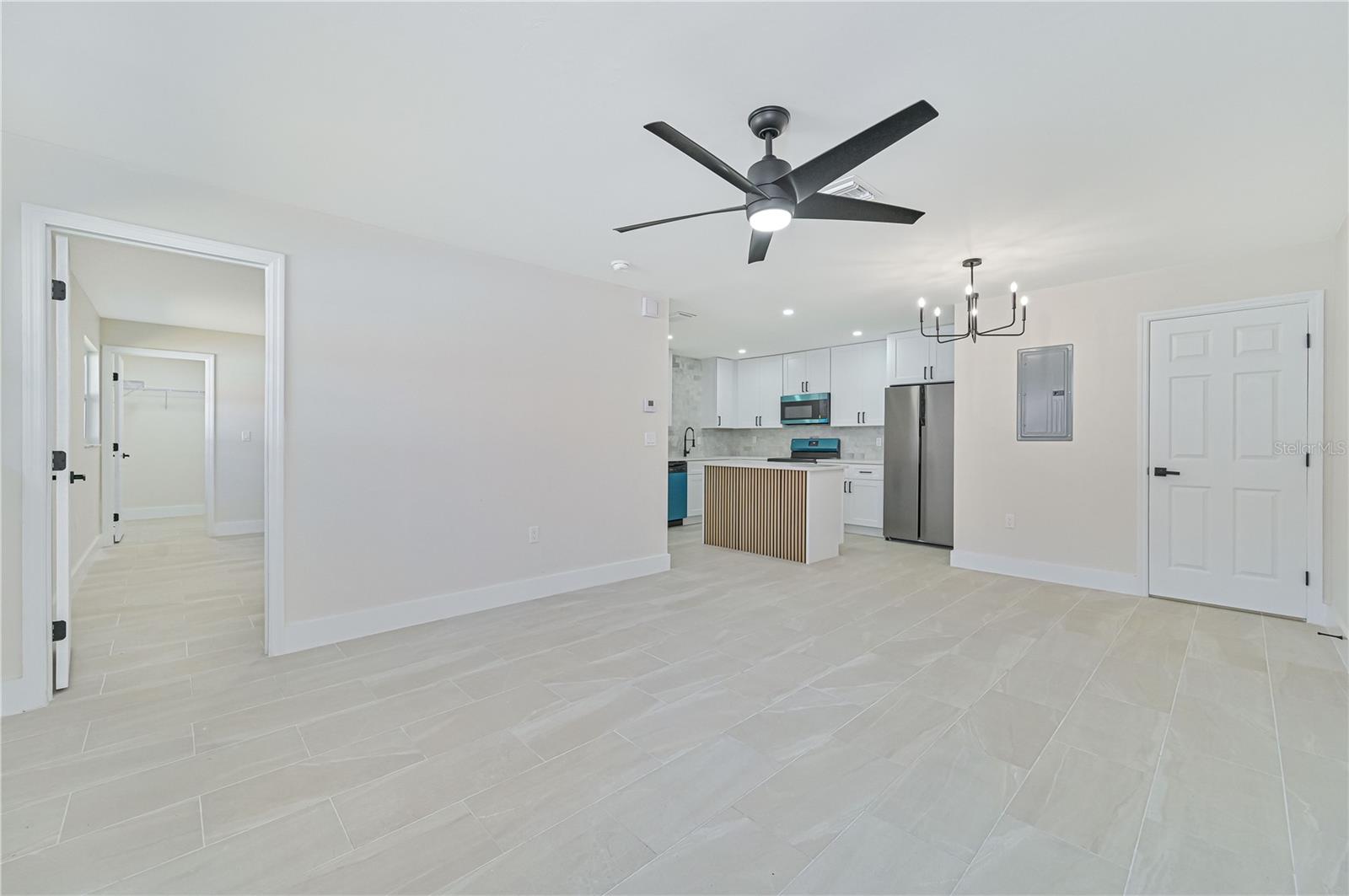 Image 3 of 40 For 115 24th Avenue A&b