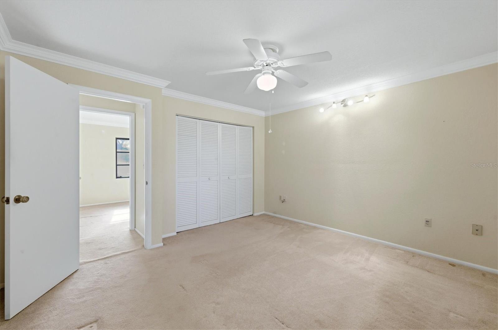 Image 12 of 32 For 11029 Kimberly Avenue