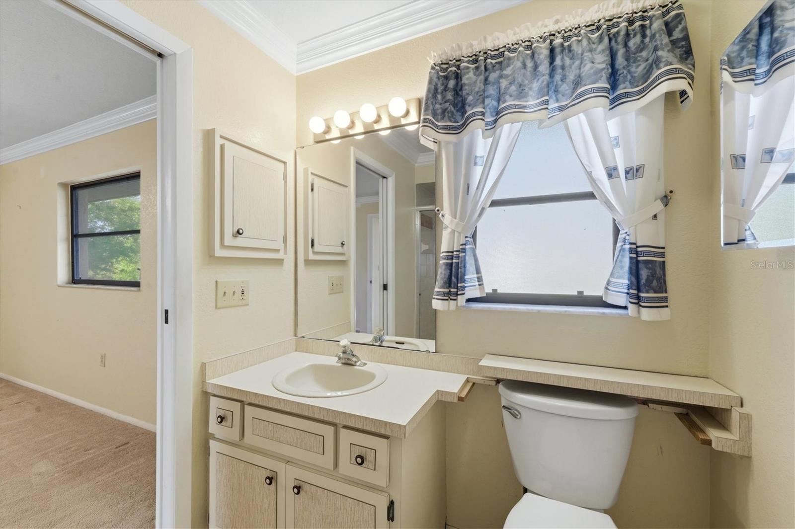 Image 17 of 32 For 11029 Kimberly Avenue